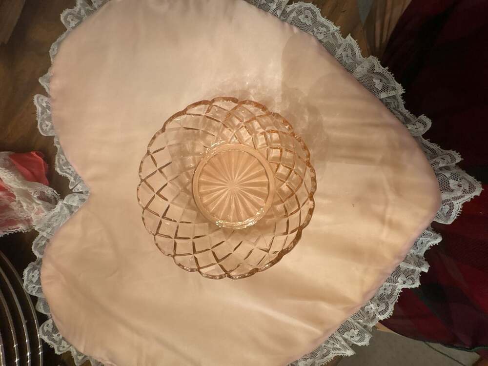 Anchor Hocking Waterford Waffle Pink Glass Bowl